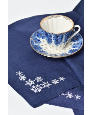 Салфетка из льна с вышивкой "Снежинки", цвет синий